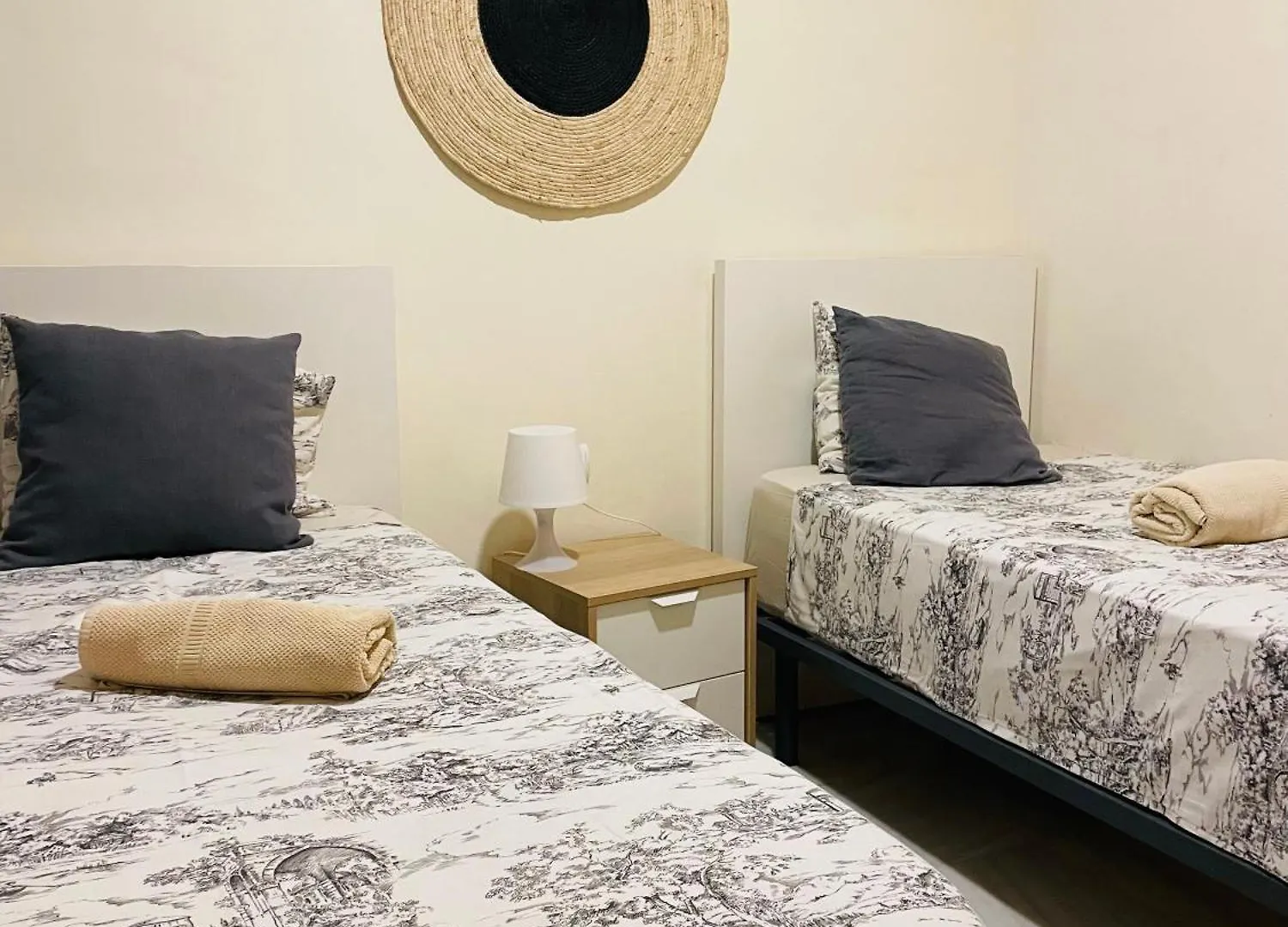 Spacious Merced Apartment Malaga Spain